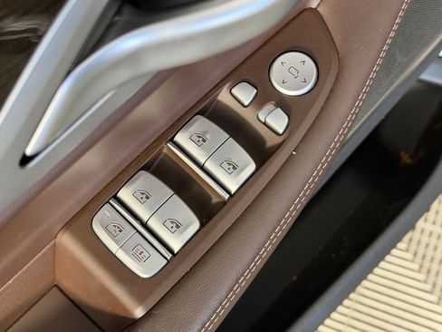 Used 2020 BMW 750i xDrive w/ Cold Weather Package image 20