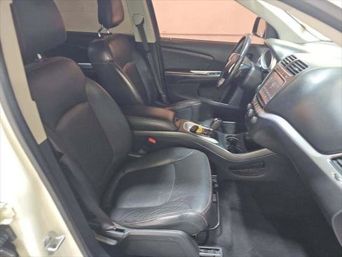 Used 2019 Dodge Journey GT AWD/4WD image 9