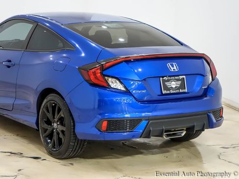 Used 2019 Honda Civic Sport image 9