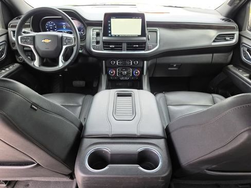 Used 2023 Chevrolet Suburban LT RWD image 15