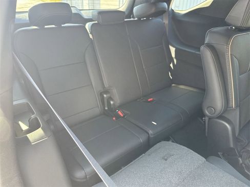 New 2026 Chevrolet Traverse High Country image 30