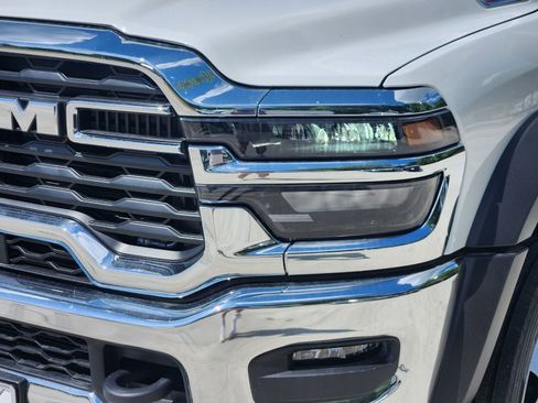 New 2026 RAM 5500 Tradesman w/ Chrome Appearance Group AWD/4WD image 9