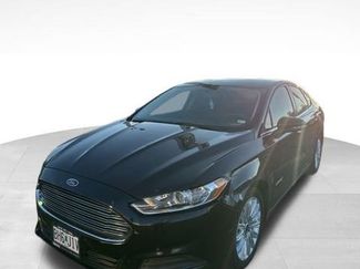 Used 2015 Ford Fusion SE image 1