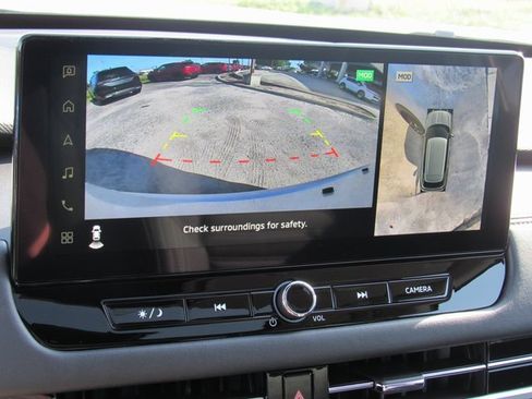 New 2025 Mitsubishi Outlander SE image 18