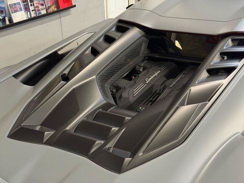 Used 2024 Lamborghini Revuelto AWD/4WD image 20
