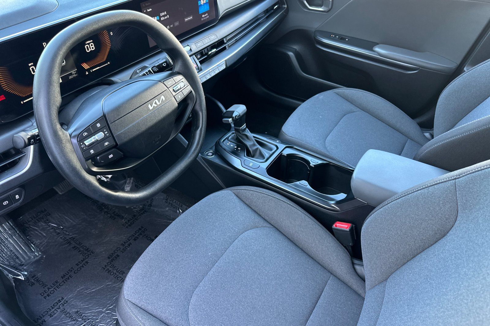 Used 2025 Kia K4 FWD image 11