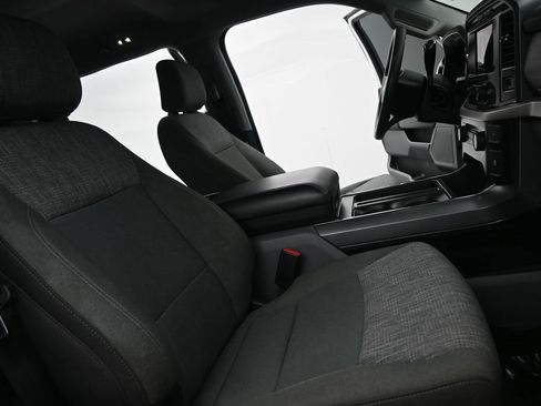 Used 2022 Ford F150 XLT image 11