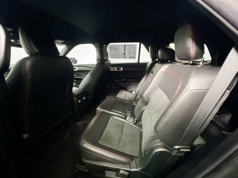 Certified 2023 Ford Explorer ST-Line AWD/4WD image 28