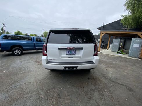 Used 2017 GMC Yukon Denali w/ Open Road Package AWD/4WD image 5