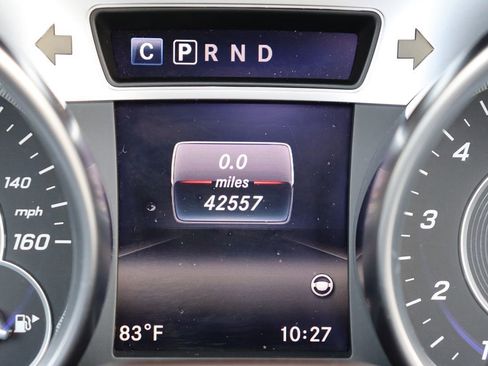 Used 2017 Mercedes-Benz SL 550 w/ Driver Assistance Package image 17