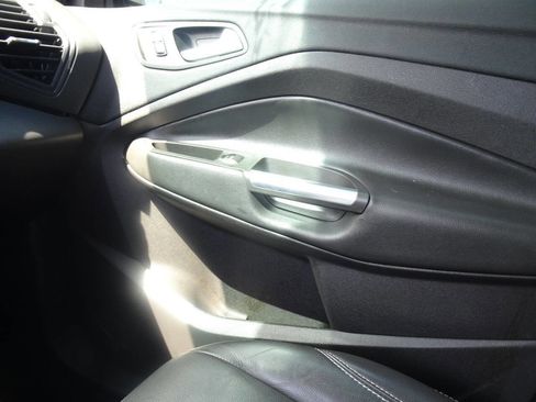 Used 2016 Ford C-MAX SEL w/ Equipment Group 302A image 30