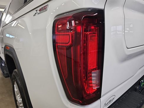 Certified 2021 GMC Sierra 2500 SLT w/ X31 Off-Road Package image 39