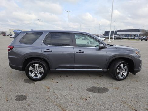 Used 2025 Honda Pilot EX-L image 21