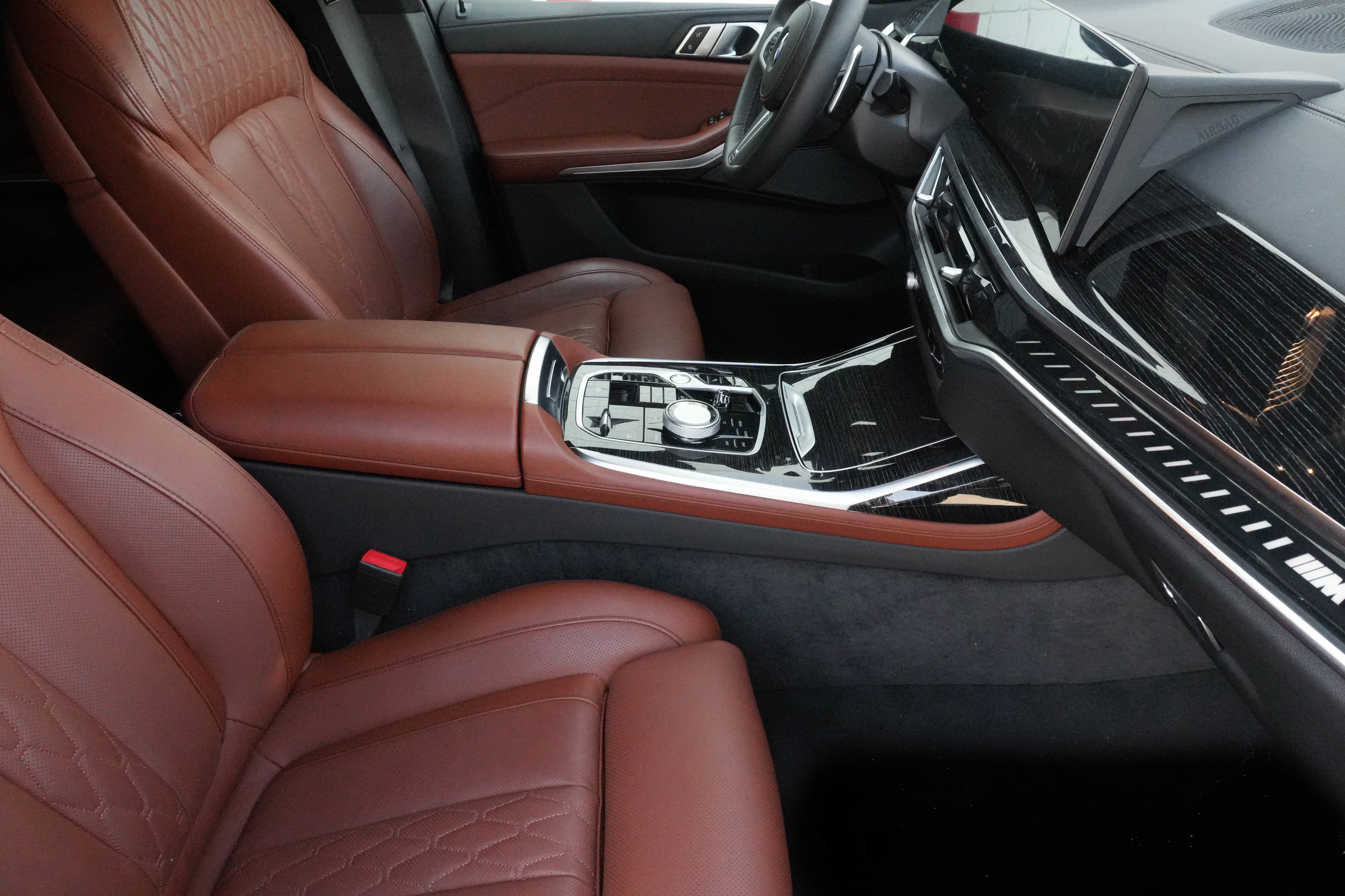 Used 2026 BMW X7 M60i AWD/4WD image 12