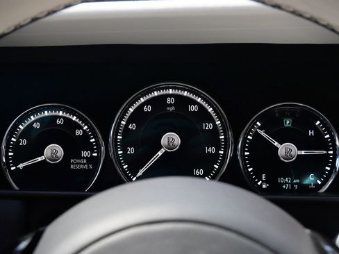 Used 2023 Rolls-Royce Cullinan AWD/4WD image 16