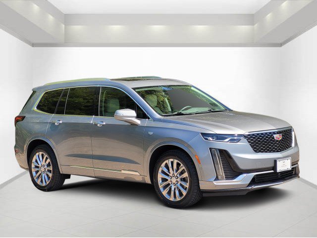 Used 2024 Cadillac XT6 Premium Luxury w/ Technology Package FWD image 1