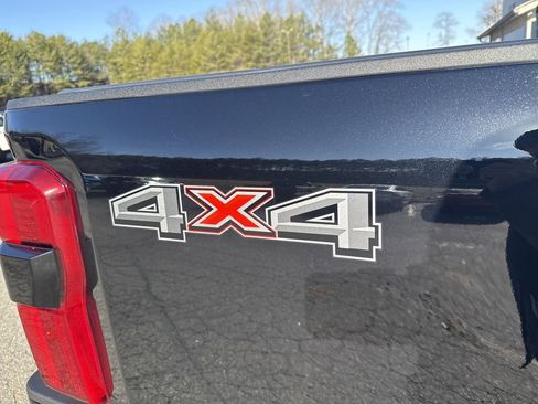 Used 2025 Ford F350 Platinum image 19