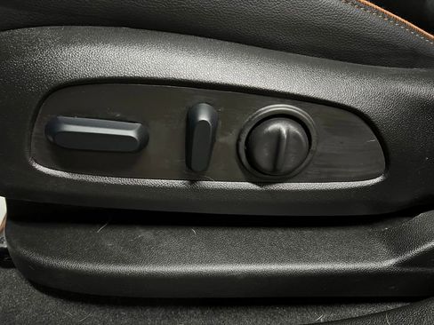 Used 2023 GMC Acadia AT4 w/ Technology Package image 31