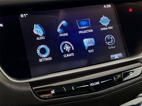 Used 2017 Cadillac XT5 Luxury image 16