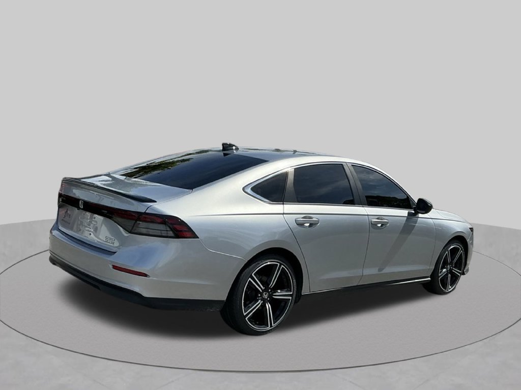 Used 2024 Honda Accord Sport image 10