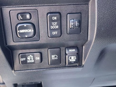 Used 2018 Toyota Tundra SR5 w/ TRD Sport Package AWD/4WD image 16