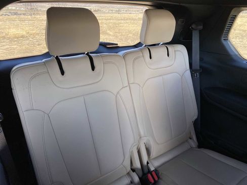 Certified 2024 Jeep Grand Cherokee L Limited image 38