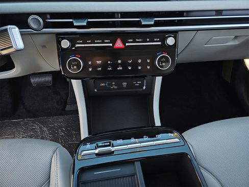 New 2025 Hyundai Tucson Limited image 25