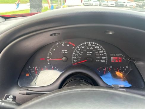 Used 2002 Chevrolet Camaro Z28 RWD image 6