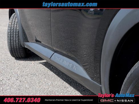 Used 2024 Nissan Pathfinder S image 32