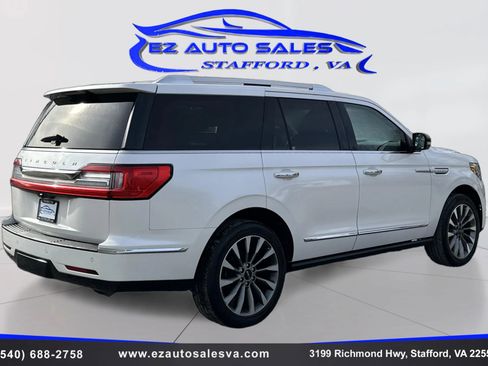 Used 2018 Lincoln Navigator Select image 5