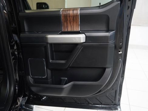 Used 2019 Ford F150 Lariat image 30