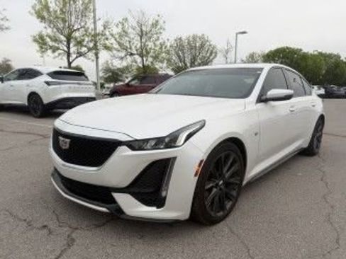 Used 2021 Cadillac CT5 Sport image 3