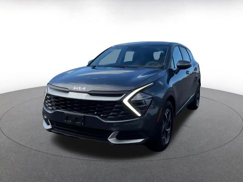 Used 2024 Kia Sportage LX image 7