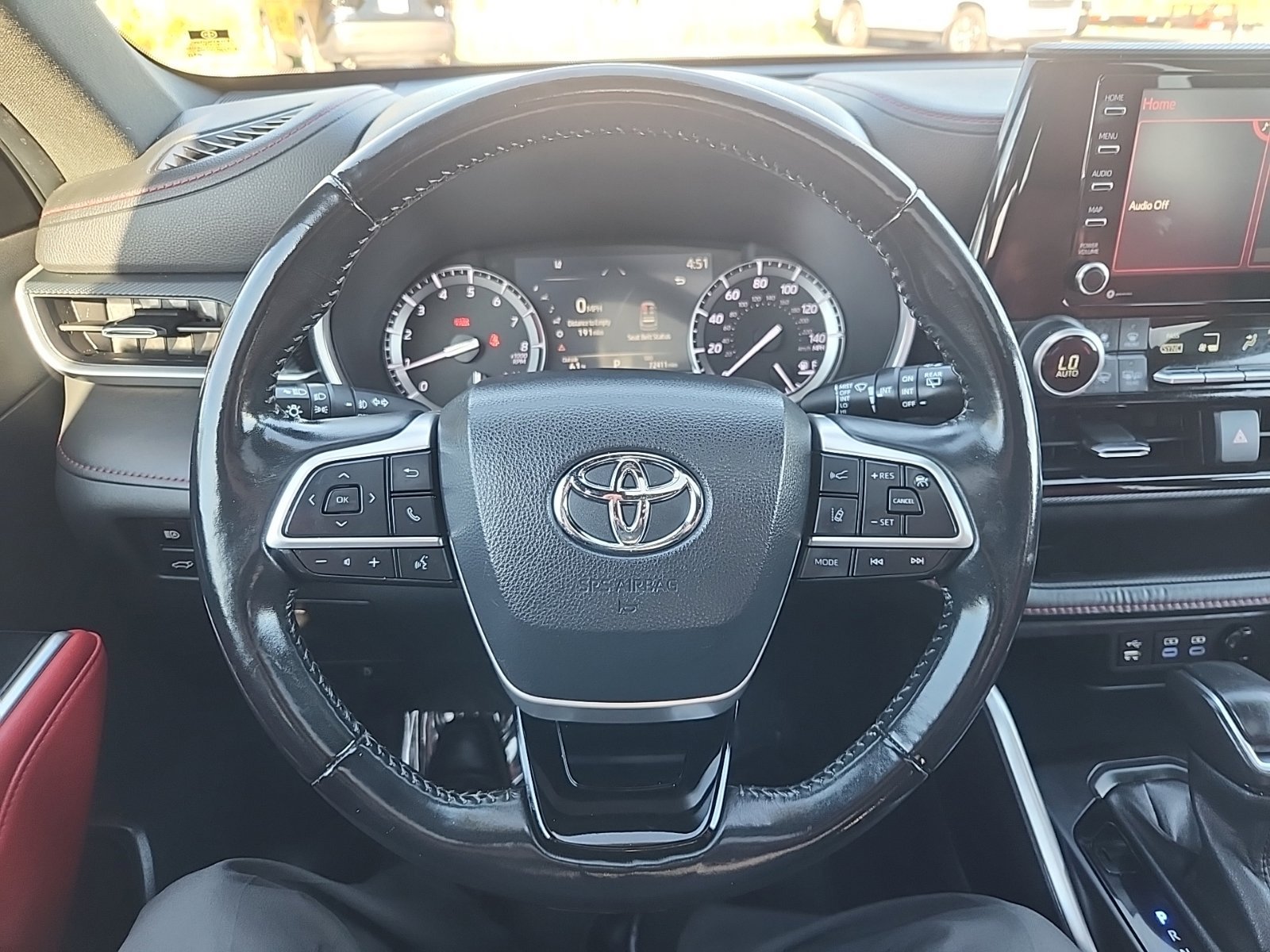 Used 2022 Toyota Highlander XSE AWD/4WD image 17