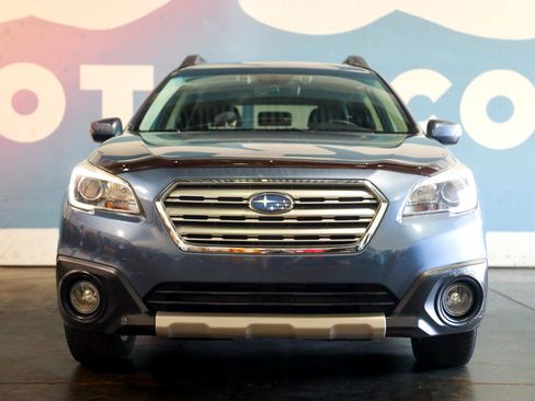 Used 2017 Subaru Outback 3.6R Limited image 37