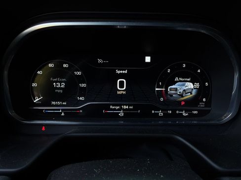 Used 2022 GMC Yukon SLT AWD/4WD image 45