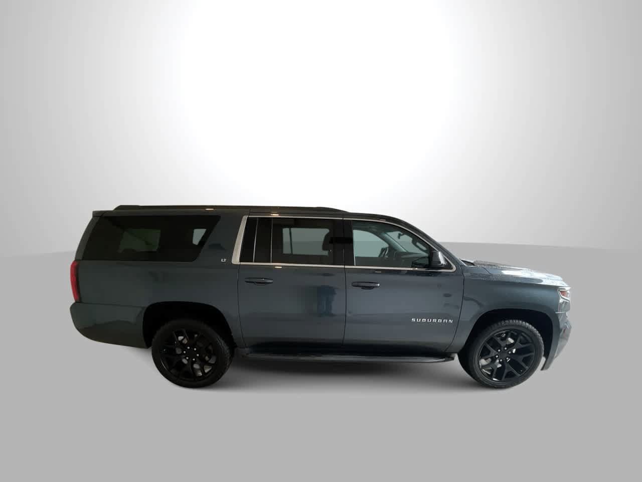 Used 2019 Chevrolet Suburban LT AWD/4WD image 9