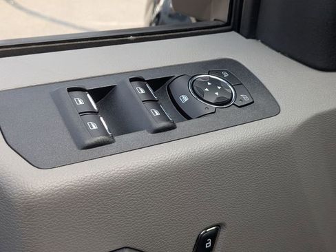 Certified 2018 Ford F150 XLT w/ Equipment Group 302A Luxury image 10