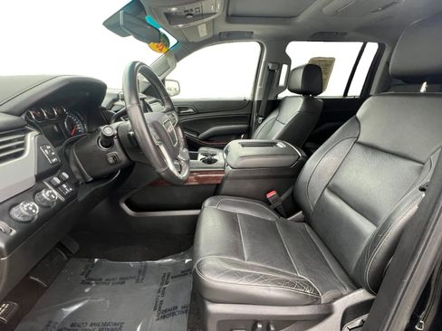 Used 2018 GMC Yukon XL SLT w/ Open Road Package image 9