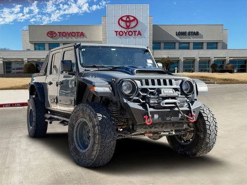 Used 2021 Jeep Gladiator Willys image 1