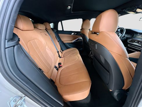 Used 2022 BMW X6 xDrive40i w/ M Sport Package AWD/4WD image 28