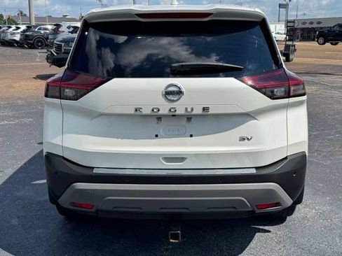 Used 2021 Nissan Rogue SV w/ Premium Package FWD image 4