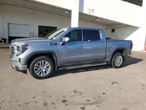Used 2023 GMC Sierra 1500 Denali w/ Technology Package image 3