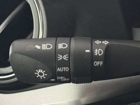 Used 2023 Toyota Tacoma SR5 RWD image 16