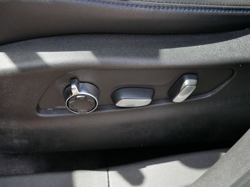 Used 2024 Cadillac XT4 Sport AWD/4WD image 18