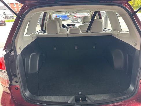 Used 2015 Subaru Forester 2.5i w/ Alloy Wheel Package image 13