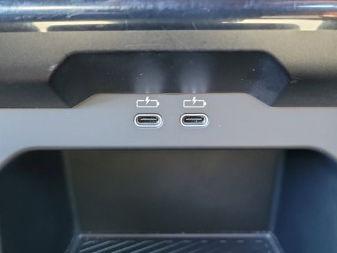 Used 2024 BMW 530i w/ Premium Package image 13