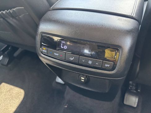Used 2024 Hyundai Palisade SEL AWD/4WD image 25