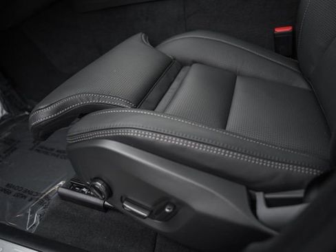 New 2026 Volvo XC60 B5 Ultra w/ Protection Package Premier image 36