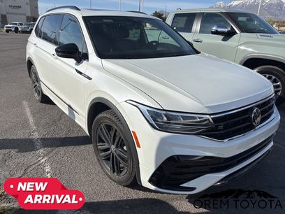 Used 2022 Volkswagen Tiguan SE R-Line